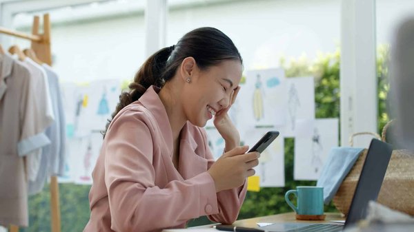 Quali sono le migliori piattaforme per il crowdfunding di progetti artistici e come sceglierle?