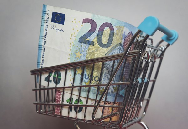 Quali sono le migliori strategie per investire in un terreno agricolo con potenziale edificatorio vicino a Firenze?